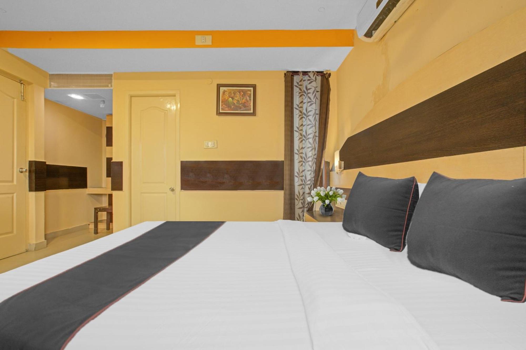 Collection O Mgr Inn Pondicherry Bagian luar foto